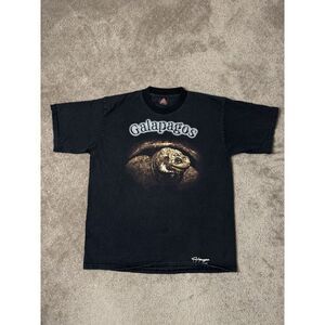 Mens Tshitr Turtle Galapagos‎ Islands Y2K, Streetwear Size XL